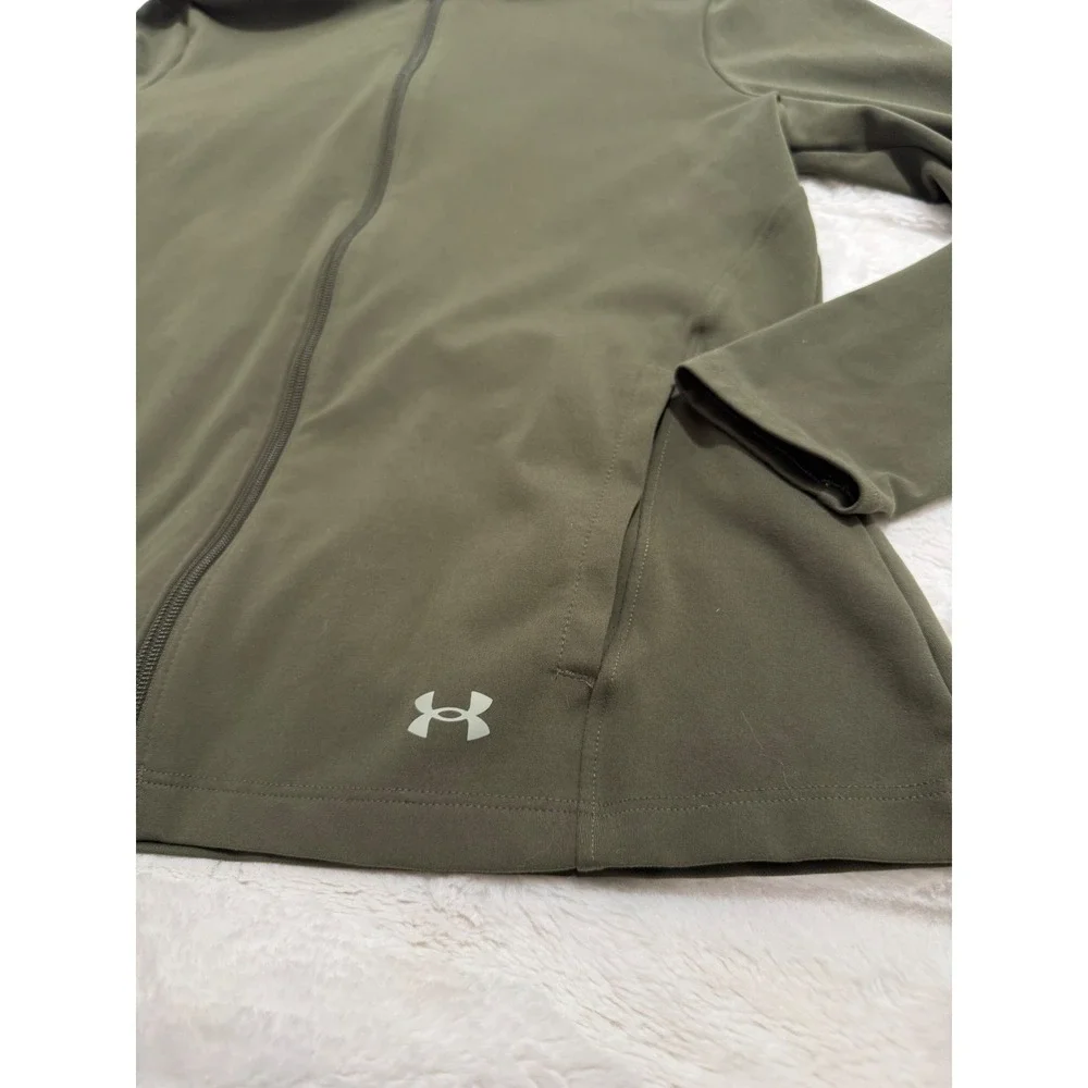 Under Armour stay comfortable
